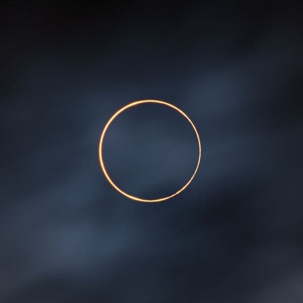 Снимок The Golden Ring китайского фотографа Shuchang Dong, занявший первоеместо в категории Our Sun и ставший победителем конкурса Royal Observatory’s Astronomy Photographer of the Year 13 - Sputnik Казахстан