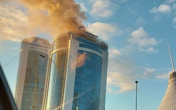 По данным департамента по чрезвычайным ситуациям, пожарные были на месте через пять минут после вызова.  - Sputnik Казахстан