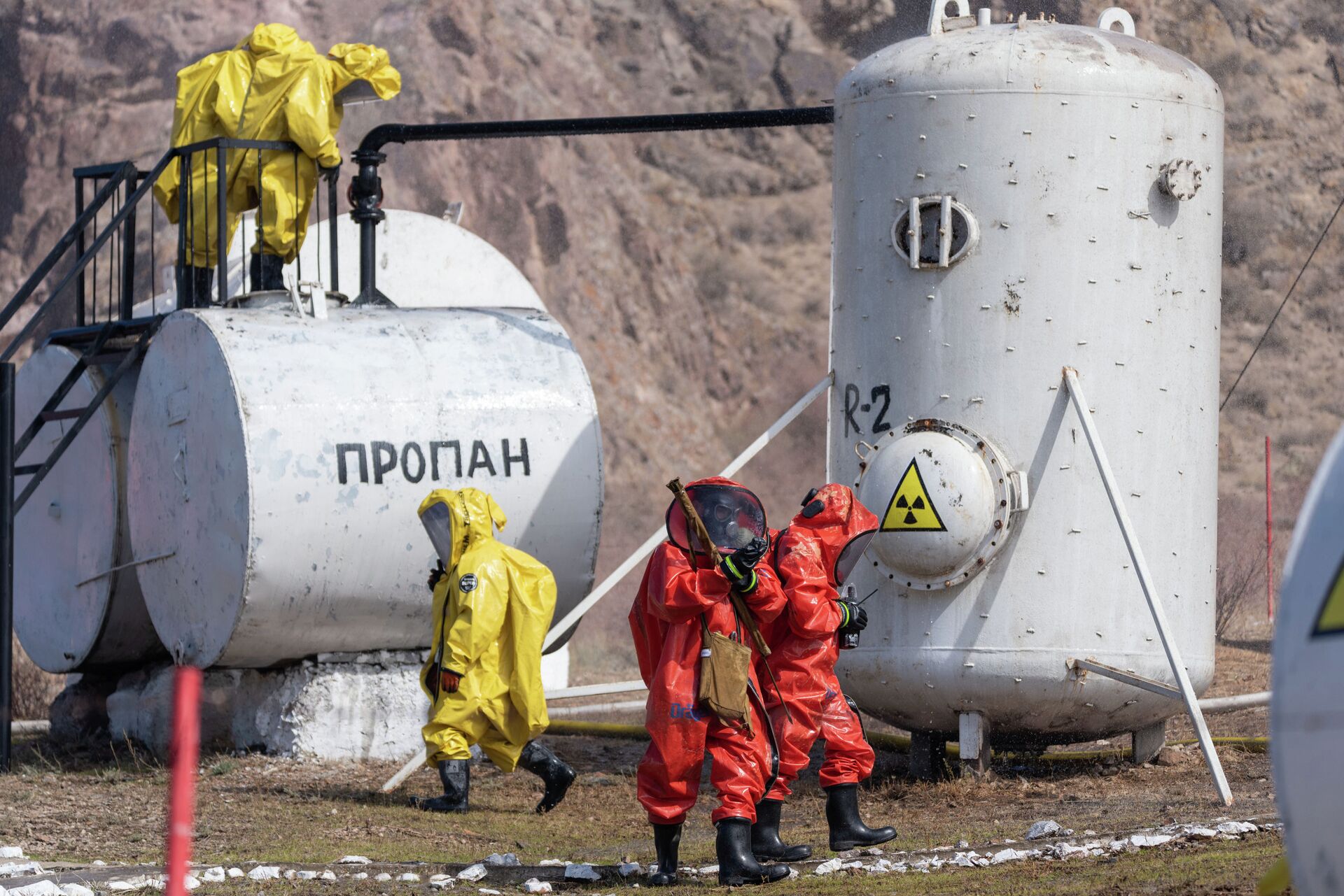 Казахстанские спасатели готовятся к мощному землетрясению - Sputnik Казахстан, 1920, 23.09.2021