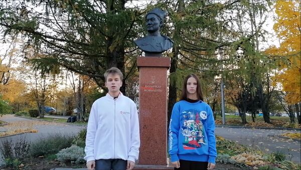 Ученики подмосковной школы имени Момышулы рассказали о его подвиге - Sputnik Казахстан
