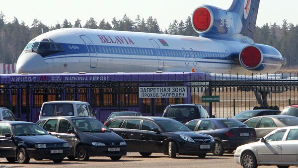 Самолет авиакомпании Белавиа в аэропорту, архивное фото - Sputnik Казахстан