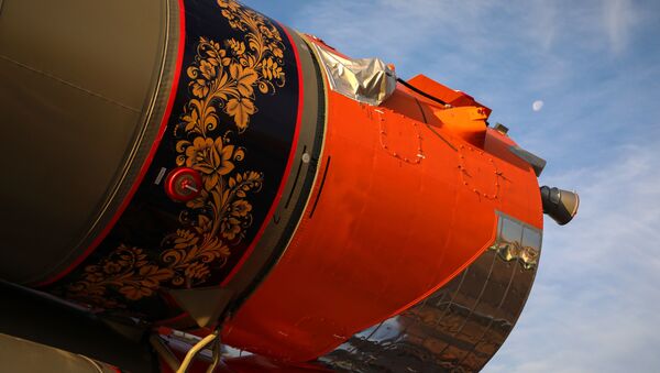 Вывоз ракеты-носителя Союз-2.1а с грузовым кораблем Прогресс МС-18 на стартовый комплекс космодрома Байконур - Sputnik Казахстан