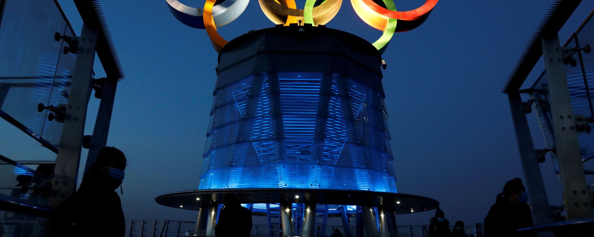 Олимпийские кольца на Олимпийской башне в Пекине - Sputnik Казахстан, 1920, 19.01.2022
