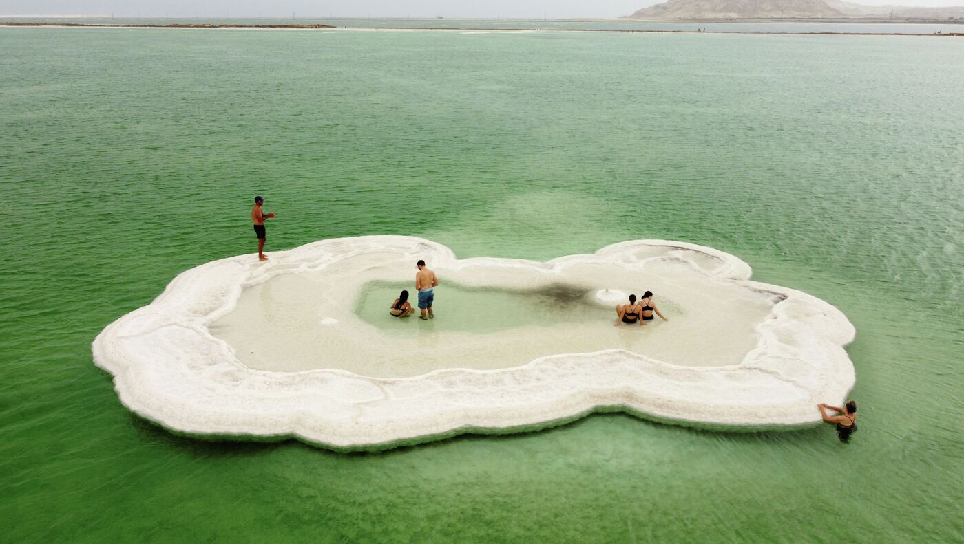 Үйді аралап жүрген отбасы жалаңаш порно видео