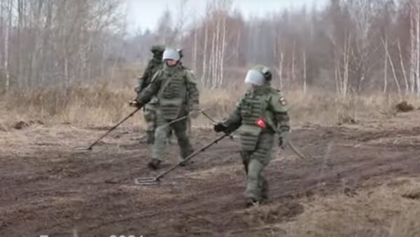 Казахстанские миротворцы провели операцию по поддержанию мира - видео - Sputnik Казахстан