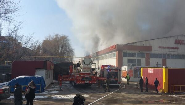 Пожар в торговом центре Аксай - Sputnik Казахстан
