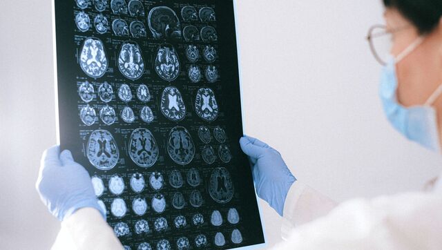 Тележүргізушілер трусисыз көрінді Жуынатын бөлмедегі жасырын камераны онлайн көріңіз