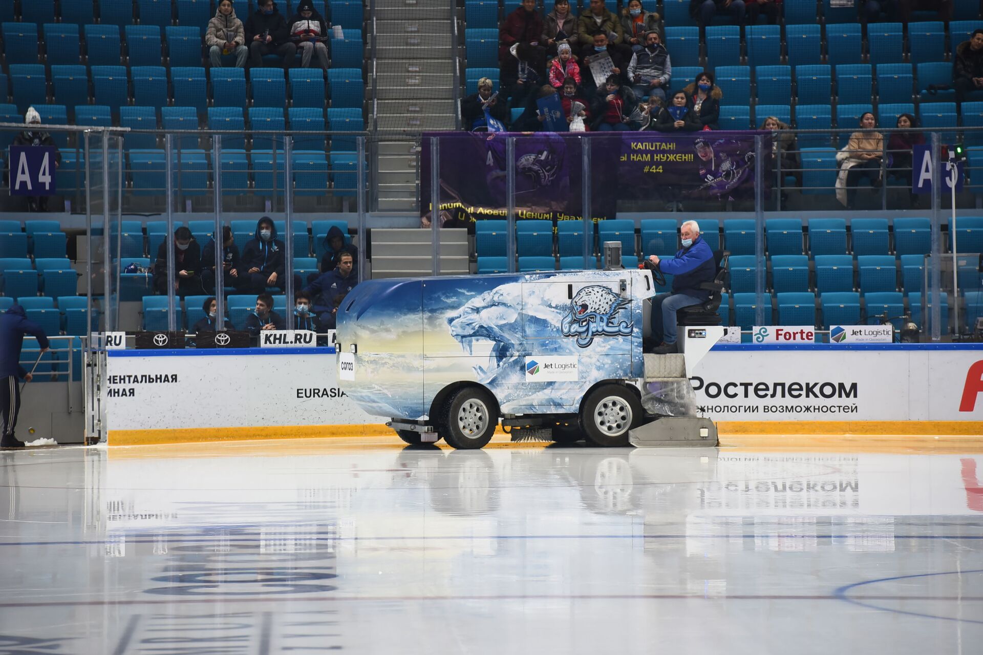 В перерыве матча на Барыс Арене - Sputnik Казахстан, 1920, 15.01.2026