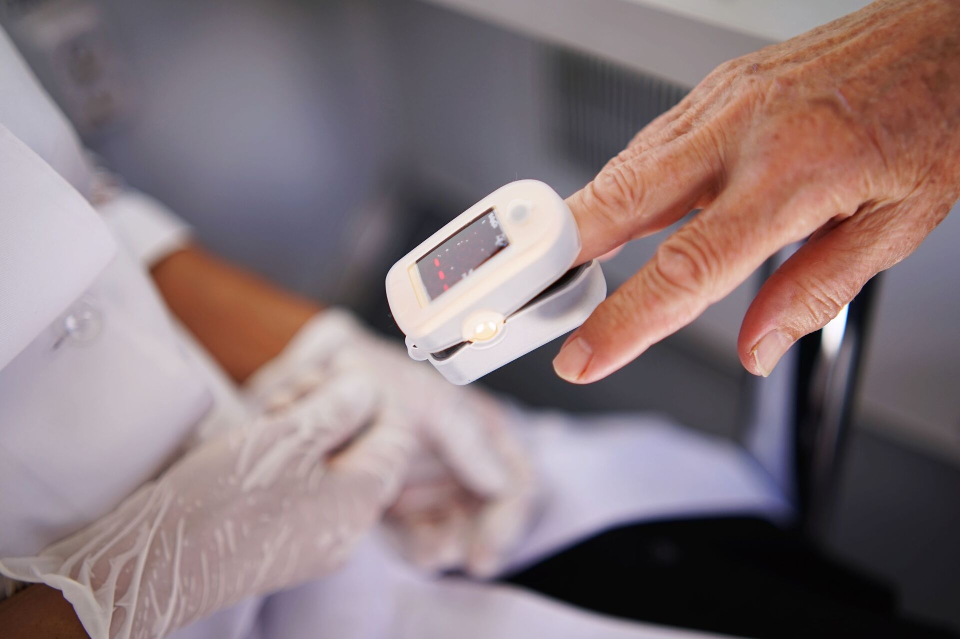 Измерение сатурации - Sputnik Казахстан, 1920, 28.02.2026