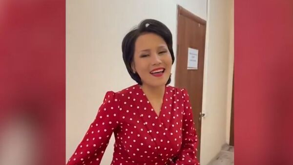 Простая штукатурщица из Казахстана стала звездой и блистает на сцене - видео - Sputnik Казахстан