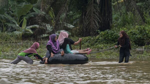 Наводнение в результате муссонов в Малайзии  - Sputnik Казахстан
