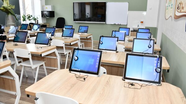 Компьютерный класс в школе  - Sputnik Казахстан