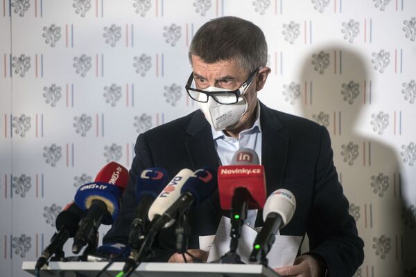 Премьер-министр Чехии Андрей Бабиш на пресс-конференции 17 апреля объявляет о высылке 18 российских дипломатов, якобы причастных к взрыву боеприпасов в Врбетице в 2014 году. - Sputnik Казахстан