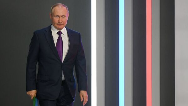 Ежегодная пресс-конференция президента России Владимира Путина - Sputnik Казахстан