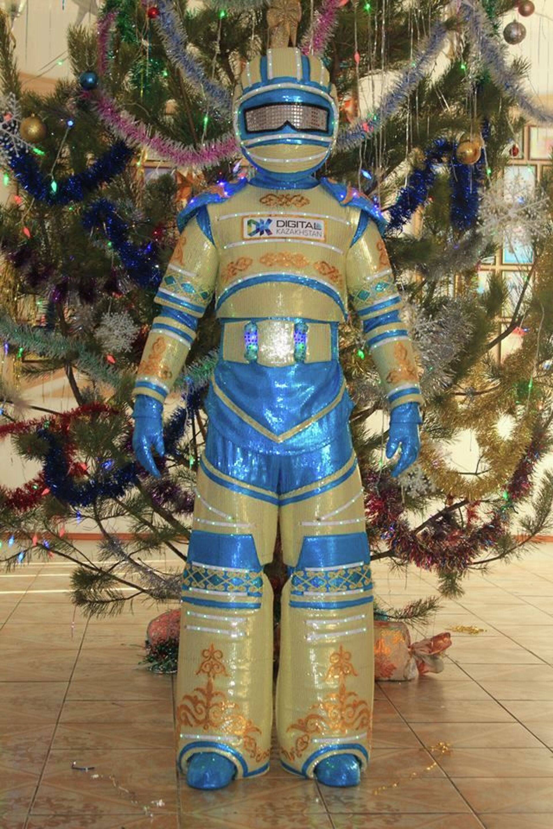 Цифровой Казахстан - лучший костюм 2018 года - Sputnik Казахстан, 1920, 01.02.2022