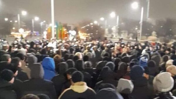 Протесты на улицах Жанаозена - Sputnik Казахстан