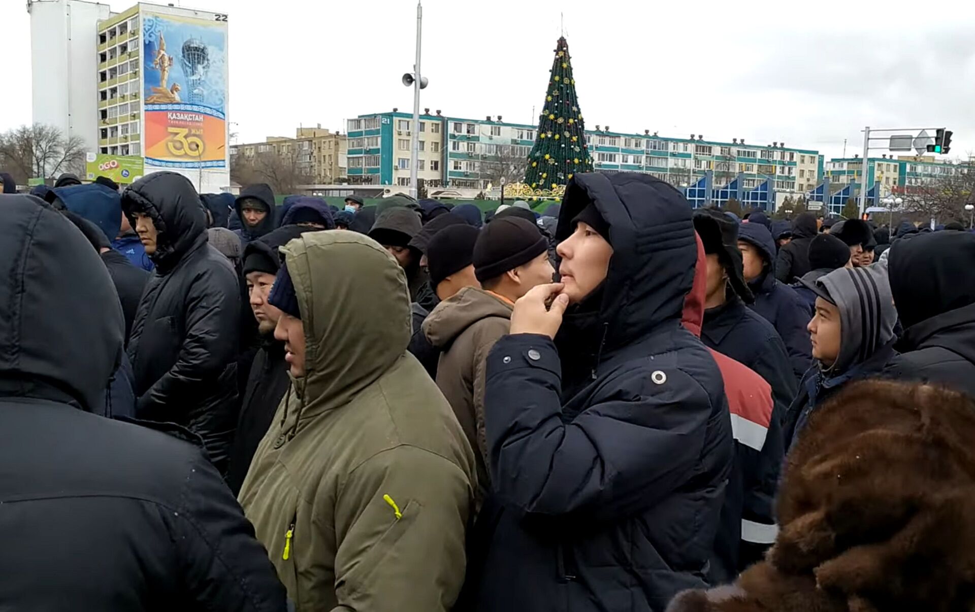 Ситуация в казахстане сегодня последние новости. Митинги в Казахстане 2022. Массовые протесты в Казахстане. Революция в Казахстане. Митинги Казахстан люди.