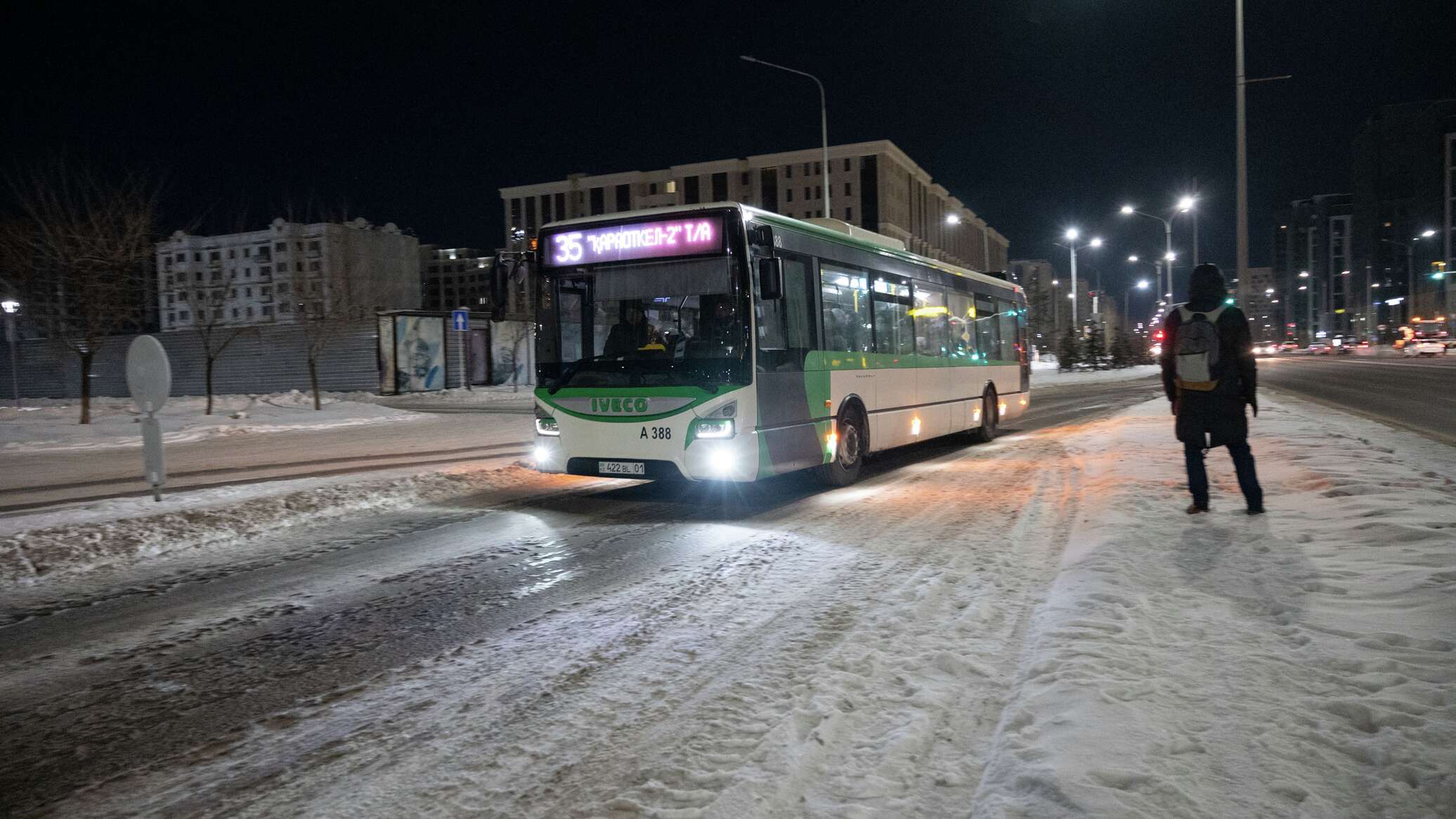 Как будет работать общественный транспорт в праздничные дни в Астане -  30.12.2022, Sputnik Казахстан