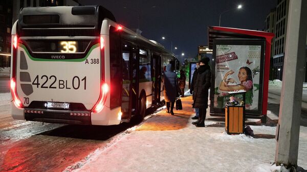 Общественный транспорт в Нур-Султане работает в штатном режиме  - Sputnik Казахстан