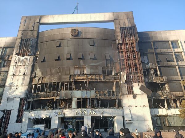 Сгоревшее здание акимата города Талдыкорган. - Sputnik Казахстан
