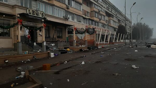 Улицы в Алматы после погромов и беспорядков. 6 января 2022 года - Sputnik Қазақстан