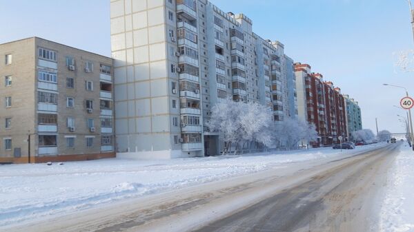 Байконыр живет своей обычной жизнью, только прохожих на улице практически нет  - Sputnik Казахстан