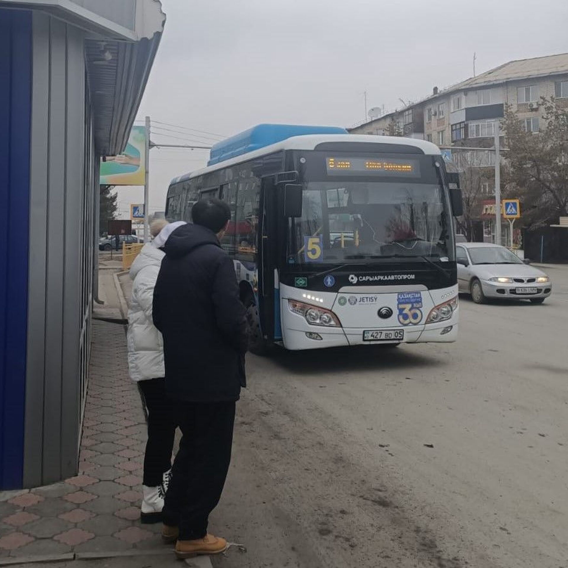 Автобус в Талдыкоргане сошел с маршрута и оказался в центре скандала -  22.02.2023, Sputnik Казахстан