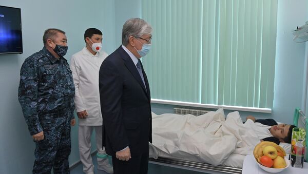 Токаев посетил больницу скорой неотложной помощи Алматы - Sputnik Казахстан