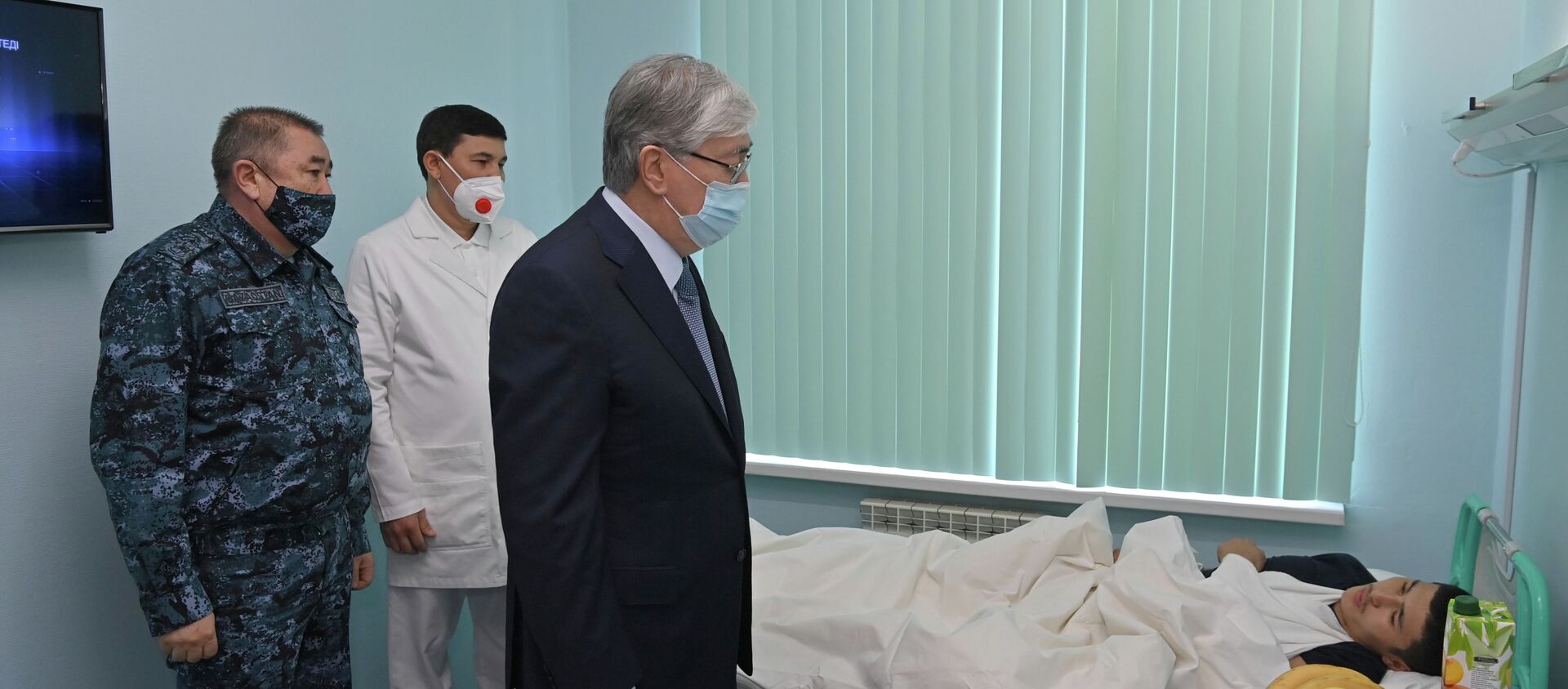 Токаев посетил больницу скорой неотложной помощи Алматы - Sputnik Казахстан, 1920, 12.01.2022