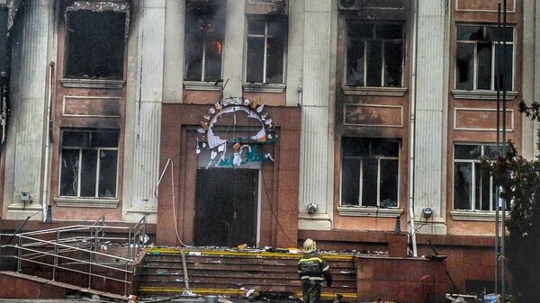 Пожар в здании Нур Отан - Sputnik Қазақстан