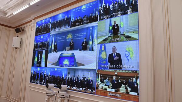 Нурсултан Назарбаев принял участие во внеочередном XXI Съезде партии «Nur Otan» - Sputnik Казахстан