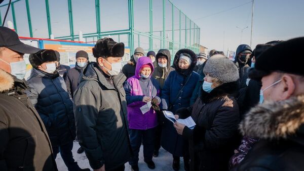 Аким Нур-Султана встретился с жителями столичного жилого массива Уркер - Sputnik Казахстан