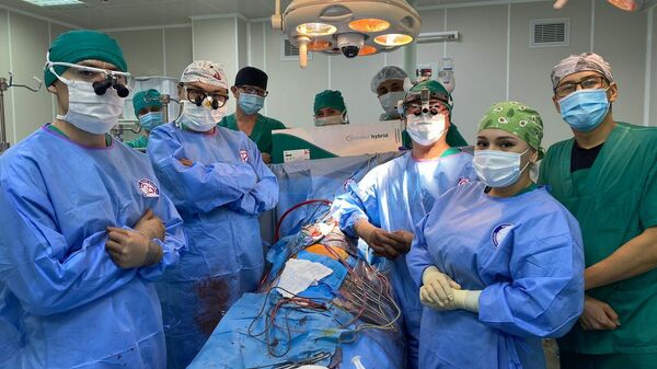 Хобот слона: впервые в Казахстане врачи провели уникальную операцию - Sputnik Казахстан