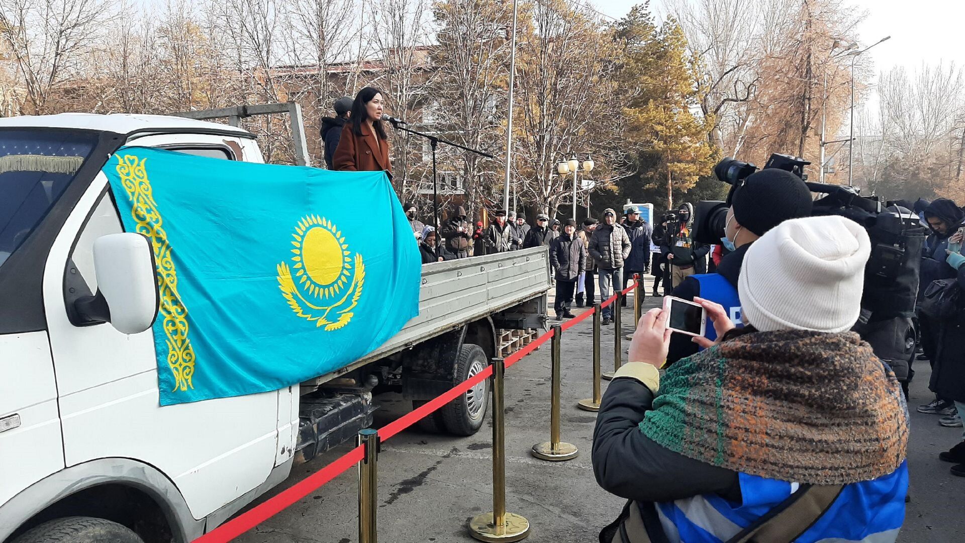 В Алматы проходит митинг против назначения нового акима - Sputnik Қазақстан, 1920, 05.02.2022