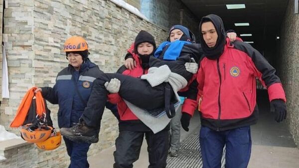 Спасатели спасли туриста в горах Заилийского Алатау - Sputnik Қазақстан