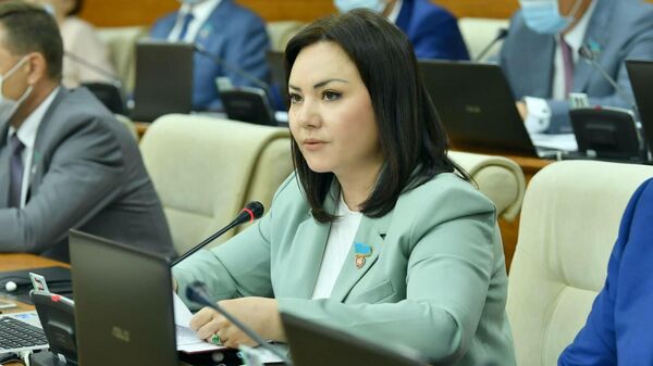 Казахстанцы не лечатся из-за мизерных выплат по больничным — депутат
 - Sputnik Казахстан