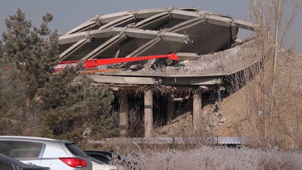 Взрыв на левобережье Нур-Султана: как обрушили здание-долгострой - видео - Sputnik Казахстан