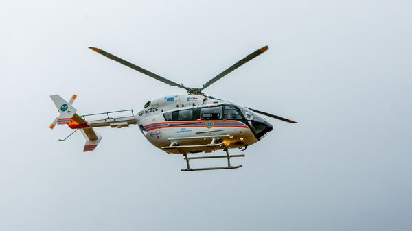 Вертолет Eurocopter H 145 авиакомпании Казавиаспас  - Sputnik Казахстан