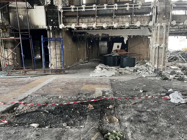 Во время январских погромов на первом этаже здания взорвался и сгорел автомобиль - Sputnik Казахстан