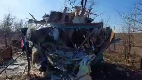 Уничтоженный украинским снарядом погранпункт в Ростовской области, 21 февраля 2022 года - Sputnik Қазақстан
