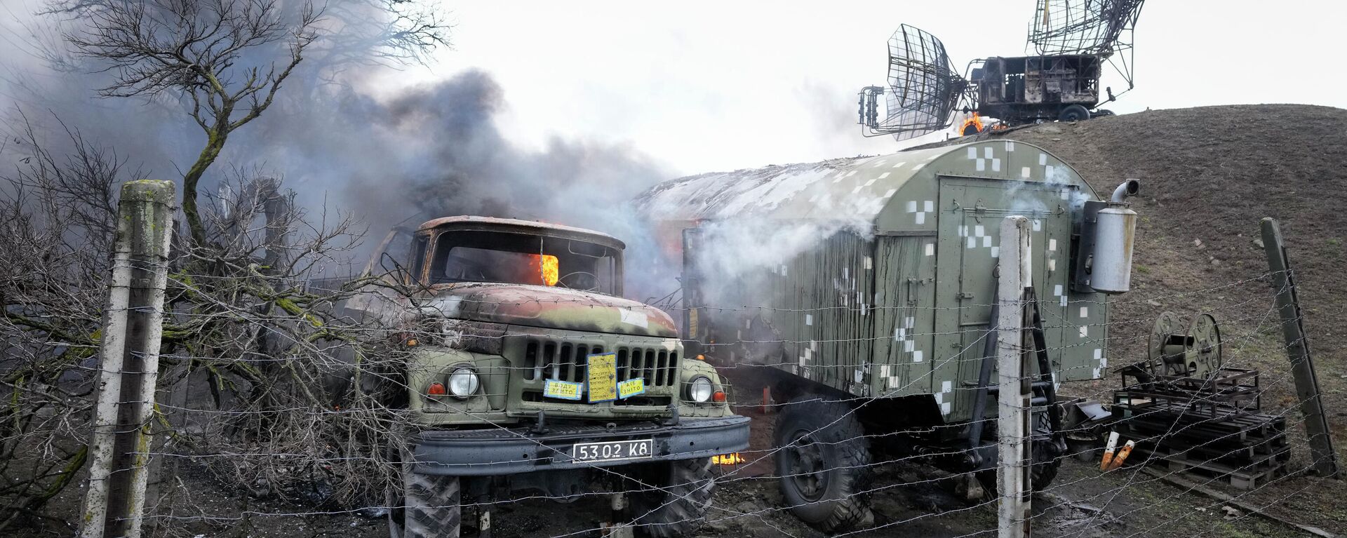 Разрушения на украинкском военном объекте близ Мариуполя - Sputnik Казахстан, 1920, 03.03.2022