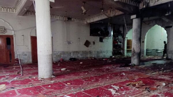 Разрушенная после взрыва в Пешаваре мечеть - Sputnik Казахстан
