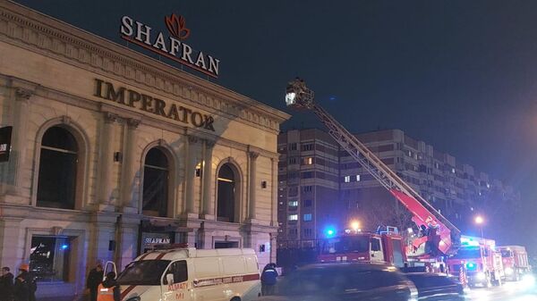Пожарные тушат возгорание в кафе Шафран - Sputnik Казахстан