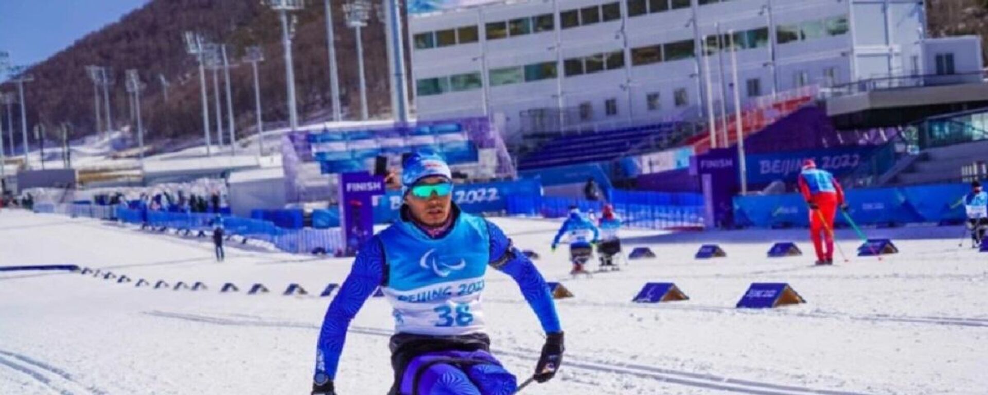 Казахстанский паралимпиец Ербол Хамитов пришел седьмым на лыжной гонке - Sputnik Казахстан, 1920, 15.03.2022