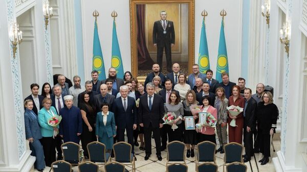 Награждение российских медиков в посольстве Казахстана  - Sputnik Казахстан