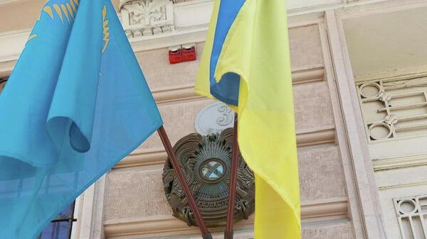 Еще семь казахстанцев покинули Украину через Польшу - Sputnik Казахстан