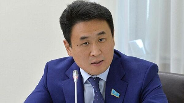 На жителя Кызылорды оформили 14 кредитов на сумму более 25 млн тенге — депутат  - Sputnik Казахстан