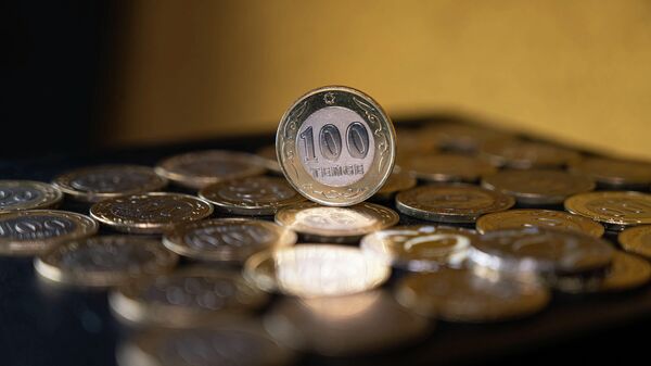 Тенге, монеты - Sputnik Казахстан