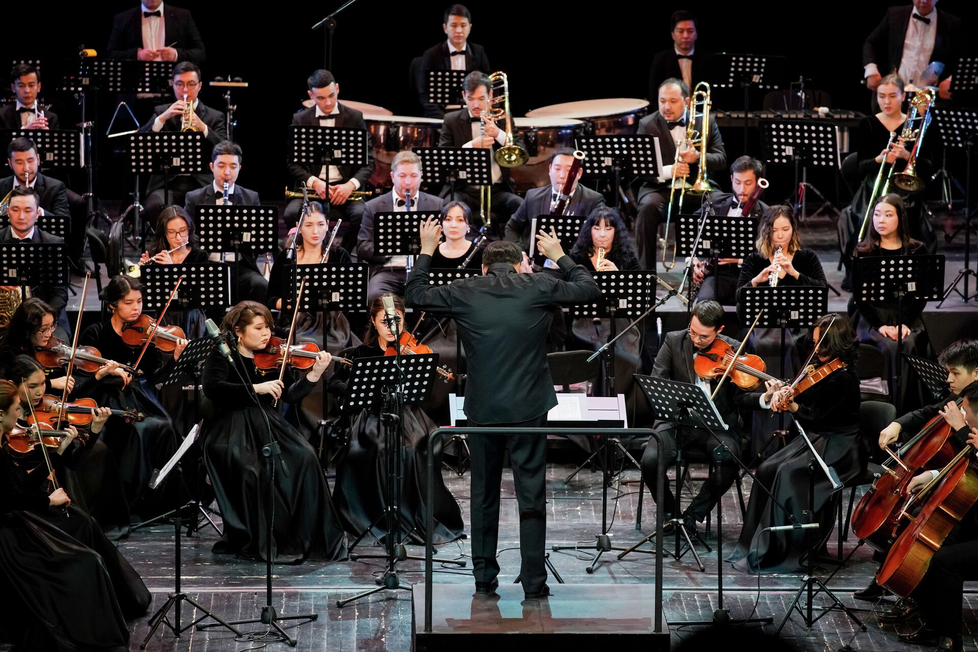 Симфонический оркестр театра Астана Балет тоже станет главным героем одного из концертов гастрольного тура - Sputnik Казахстан, 1920, 07.04.2022