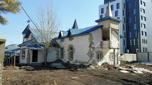 Сказочный дворец с видом на Акорду пошел под снос - видео - Sputnik Казахстан